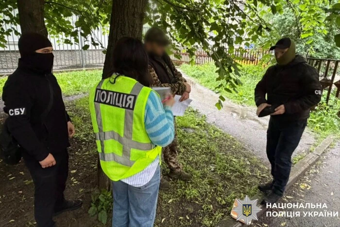 Вимагав хабар від матері військового: затримано працівника Білоцерківського&hellip;