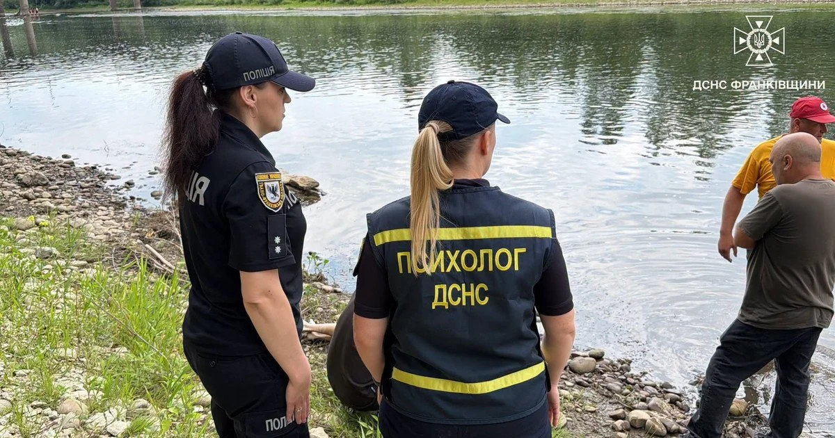 Рятувальники виявили потопельника у Дністрі Рятувальники виявили потопельника у Дністрі