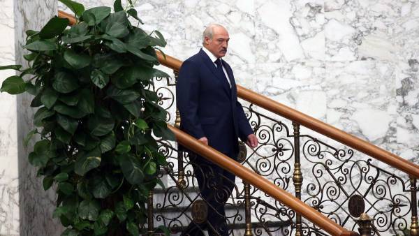 Непередбачуваний крок: чи перегляне Україна свою позицію щодо Лукашенка після вимкнення ретрансляторів 13 Непередбачуваний крок: чи перегляне Україна свою позицію щодо Лукашенка після вимкнення ретрансляторів 13