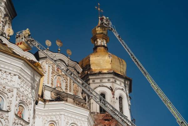 У межах Києво-Печерської лаври постраждали 19 пам’яток культурної спадщини 6 У межах Києво-Печерської лаври постраждали 19 пам’яток культурної спадщини 6