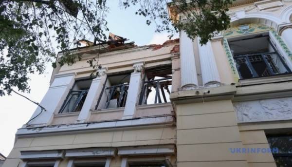 На Харківщині понад 900 об’єктів культурної спадщини постраждали від російських атак.