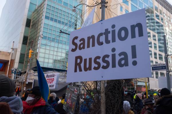 Європейська рада затвердила чергові обмеження щодо Росії: які заходи включені до нового пакету 12 Європейська рада затвердила чергові обмеження щодо Росії: які заходи включені до нового пакету 12