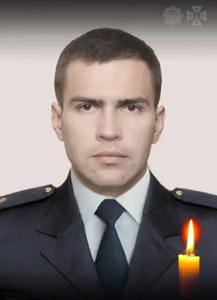 Дітей витягли з-під уламків у Дніпрі: кількість загиблих після російської атаки збільшується 32 Дітей витягли з-під уламків у Дніпрі: кількість загиблих після російської атаки збільшується 32