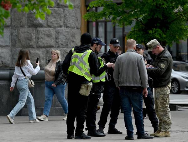 Обмежений термін дії ТЦК: преса повідомила, коли розпочнеться наступна фаза реформування Міністерства оборони. 17 Обмежений термін дії ТЦК: преса повідомила, коли розпочнеться наступна фаза реформування Міністерства оборони. 17