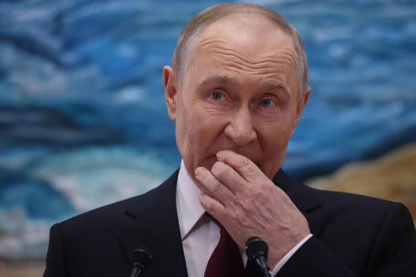 Росія утримується лише завдяки одному: що змусить Кремль розпочати переговори 17