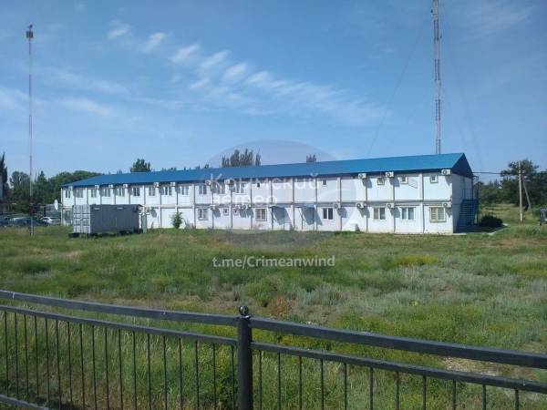 Від півострова до столиці: російські військові об'єкти знову зазнали потужної атаки безпілотників 15 Від півострова до столиці: російські військові об'єкти знову зазнали потужної атаки безпілотників 15
