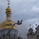 Близько 80% покрівлі Успенського собору постраждали внаслідок нападу РФ, повідомила Бережна 37