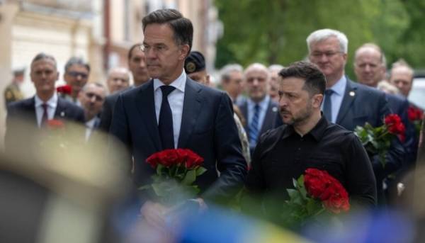Зеленський та Рютте вшанували пам’ять загиблих українських військових у Києві 18 Зеленський та Рютте вшанували пам’ять загиблих українських військових у Києві 18