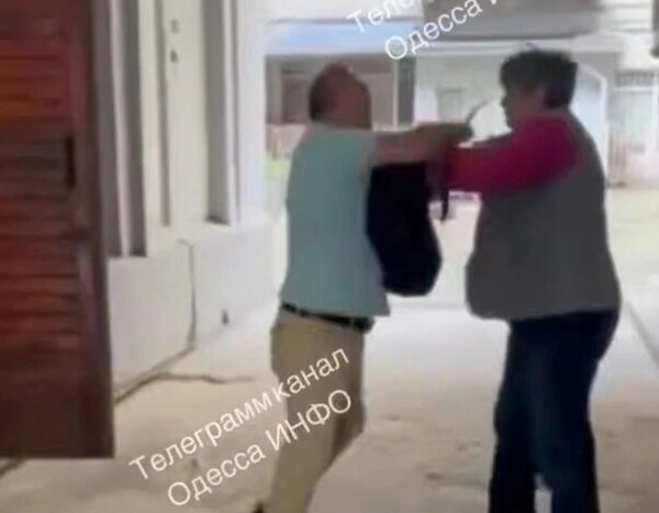 ПОРТАЛ новин 136 У ресторані Turkuaz, розташованому в Одесі, власник побив жінку.