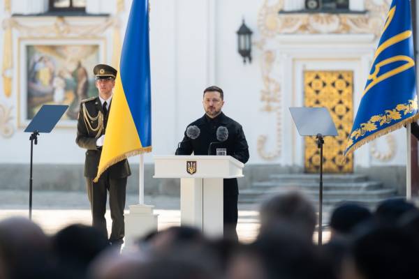 Зеленський затвердив розпорядження про підготовку до відзначення тисячолітнього ювілею Києво-Печерської лаври 4 Зеленський затвердив розпорядження про підготовку до відзначення тисячолітнього ювілею Києво-Печерської лаври 4