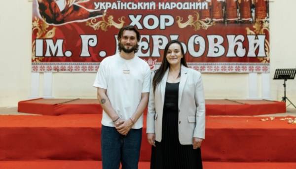 ПОРТАЛ новин 100 Вадим Яценко очолив хор Верьовки