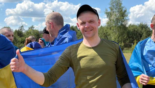 186 українців звільнені з російського полону 52 186 українців звільнені з російського полону 52