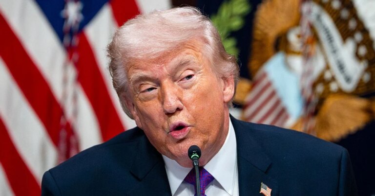 «Не витримали б і двох днів»: Трамп заявив, що він урятував Україну на початку війни 7 «Не витримали б і двох днів»: Трамп заявив, що він урятував Україну на початку війни 7