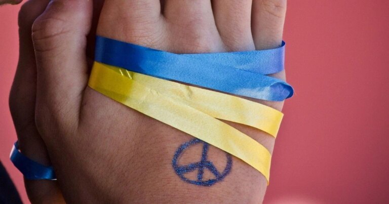 Облив українською символікою: в Литві чоловік збив велосипедиста 12 Облив українською символікою: в Литві чоловік збив велосипедиста 2