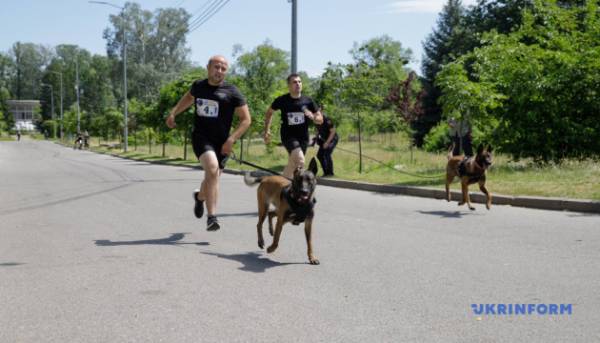 Київ став ареною для першого військового забігу зі службовими собаками, під час якого було встановлено рекорд України. 23 Київ став ареною для першого військового забігу зі службовими собаками, під час якого було встановлено рекорд України. 23
