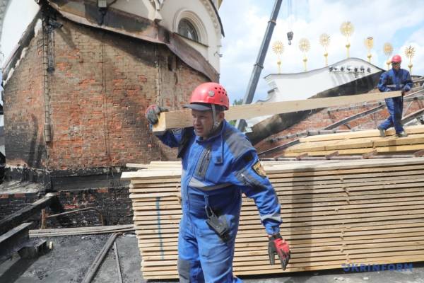 Києво-Печерська лавра постраждала від російської атаки на суму до півмільярда гривень. 17 Києво-Печерська лавра постраждала від російської атаки на суму до півмільярда гривень. 17