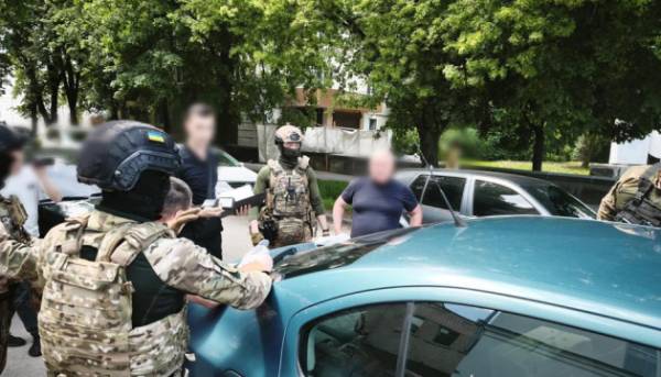 Операція «Рубікон»: правоохоронці конфіскували наркотичні речовини на суму 70 мільйонів гривень. 12