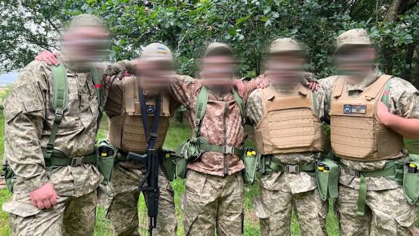 Без вагань: кадри роботи професійного стрільця "Азіата", який ліквідує загарбників 18