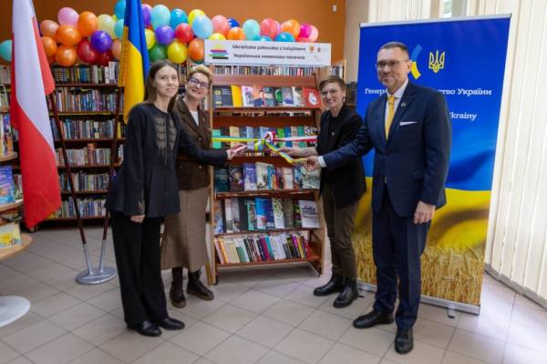 Цього року українськомовні аудіоекскурсії запустили в п'ятьох європейських державах — Олена Зеленська 5 Цього року українськомовні аудіоекскурсії запустили в п'ятьох європейських державах — Олена Зеленська 5