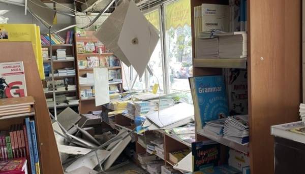 У Києві від російської атаки постраждала книжкова крамниця видавництва «Ранок».