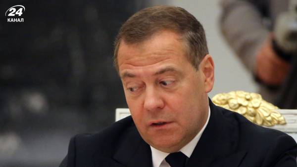"Ніяких правил більше немає": Медведєв запалився через атаки ЗСУ 19 "Ніяких правил більше немає": Медведєв запалився через атаки ЗСУ 19