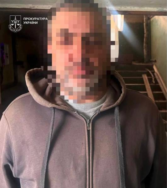 Шукали людей для рабства біля вокзалів: у Києві четверо зловмисників тримали людей у трудовому рабстві 27 Шукали людей для рабства біля вокзалів: у Києві четверо зловмисників тримали людей у трудовому рабстві 27