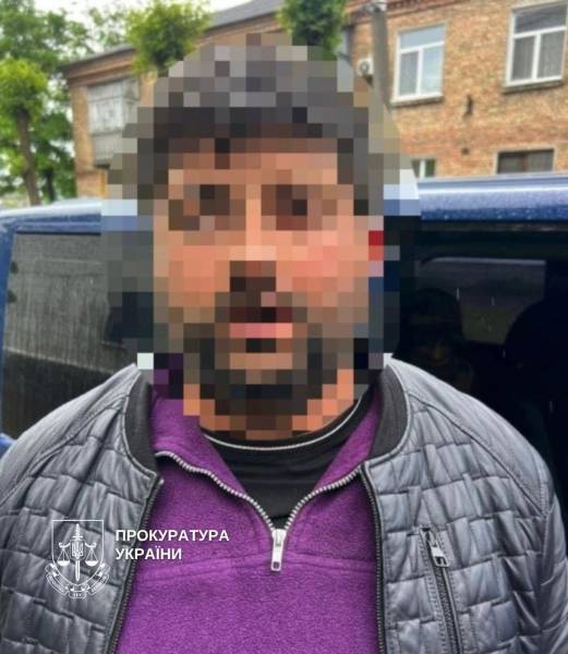 Шукали людей для рабства біля вокзалів: у Києві четверо зловмисників тримали людей у трудовому рабстві 26 Шукали людей для рабства біля вокзалів: у Києві четверо зловмисників тримали людей у трудовому рабстві 26