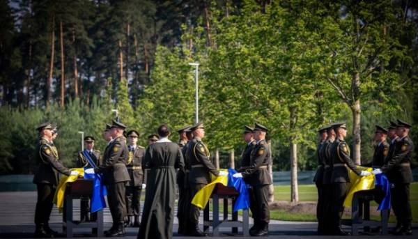 ПОРТАЛ новин 76 На Національному військовому меморіалі знайшли останній спочинок ще…