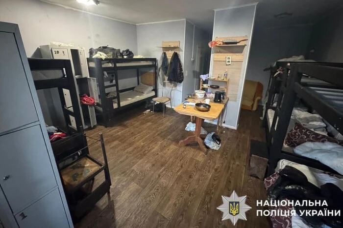 Бійка в гуртожитку через нетверезості: постраждалий госпіталізований