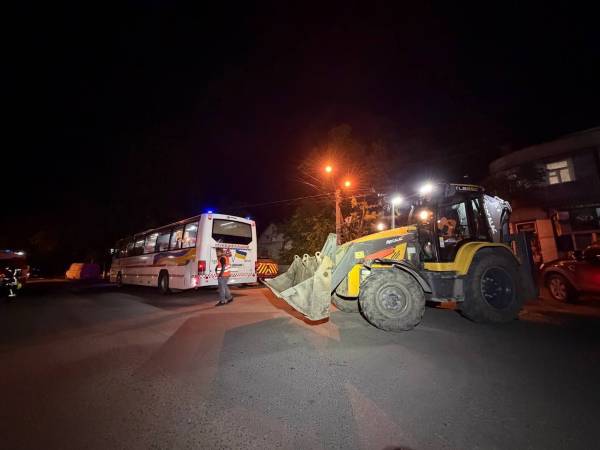 В Одесі дрон влучив у дев'ятиповерхівку: палають кілька поверхів 14 В Одесі дрон влучив у дев'ятиповерхівку: палають кілька поверхів 14