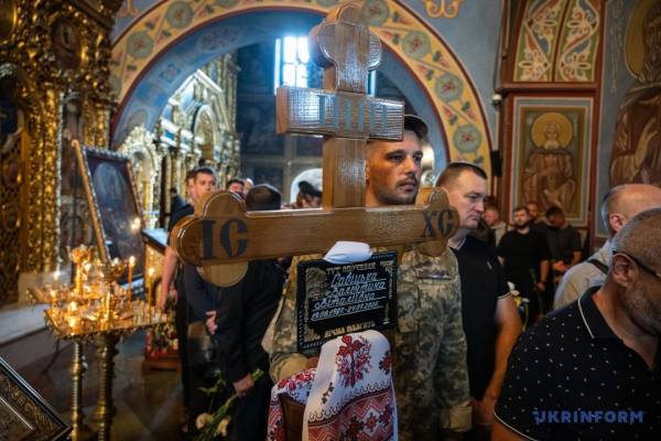 На згадку про Валентину Савіцьку. «Прагну, щоб кожен дізнався, якою була моя Валя» 22