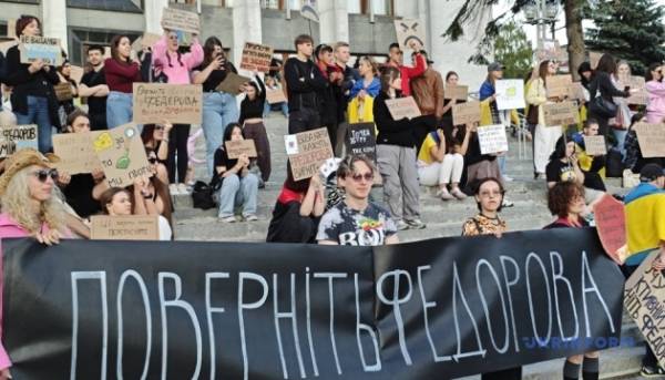 Київ та інші міста шостий день охоплені протестними акціями 27 Київ та інші міста шостий день охоплені протестними акціями 27
