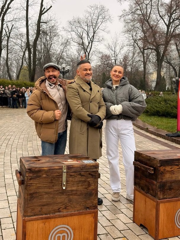 Висловлювання Ярославського щодо відходу з "МастерШеф" та пліток про домінування Ектора на шоу 4 Володимир Ярославський, Ектор Хіменес-Браво та Ольга Мартиновська / © instagram.com/hectorjimenezbravo