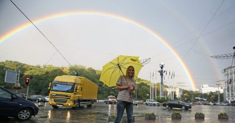 Скрізь спекотно до +35°C, чи будуть зливи з градом: прогноз на 20-26 липня 10 Скрізь спекотно до +35°C, чи будуть зливи з градом: прогноз на 20-26 липня 7