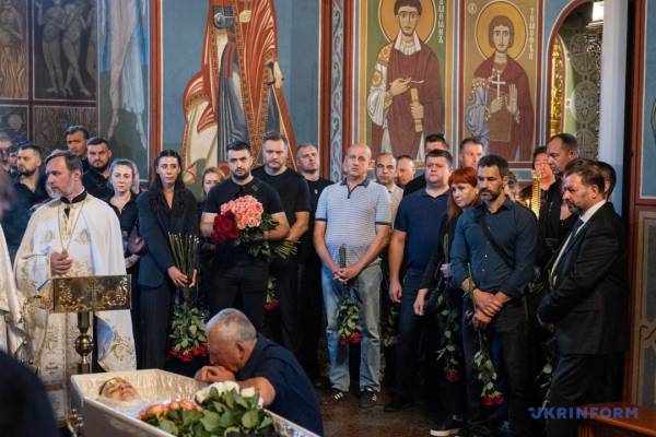 На згадку про Валентину Савіцьку. «Прагну, щоб кожен дізнався, якою була моя Валя» 24