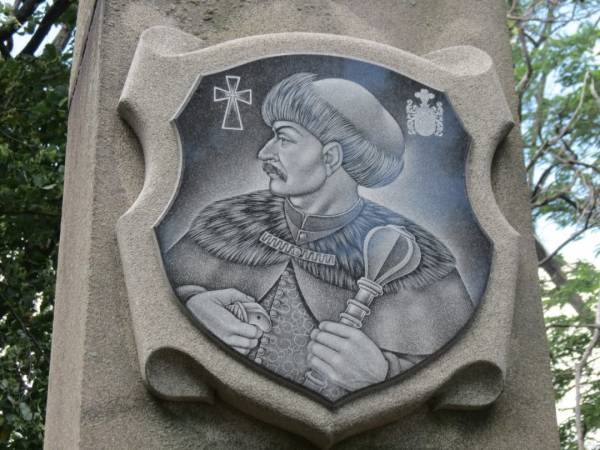На Вінниччині створили могилу для козацького полковника Данила Нечая 8