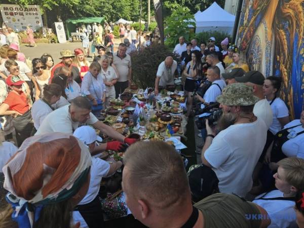 Як приготувати борщ із язиком, бахмутський та з червоним вином 47 Як приготувати борщ із язиком, бахмутський та з червоним вином 47