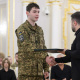 Володимир Зеленський вручив державні відзнаки захисникам і захисницям України. 17
