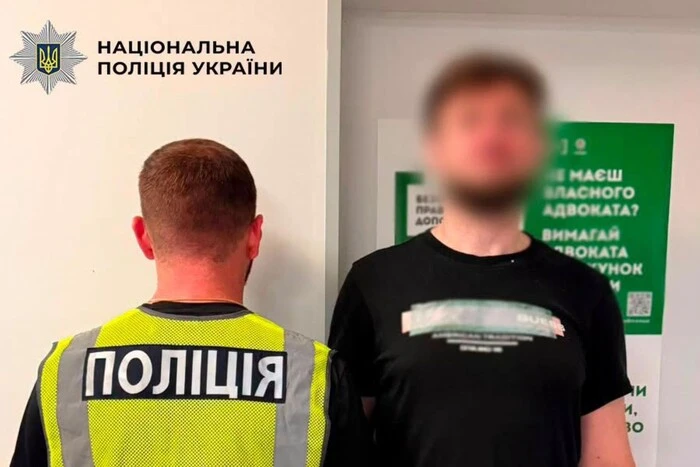 ПОРТАЛ новин 76 Напад з ножем на сусіда в готелі: у…