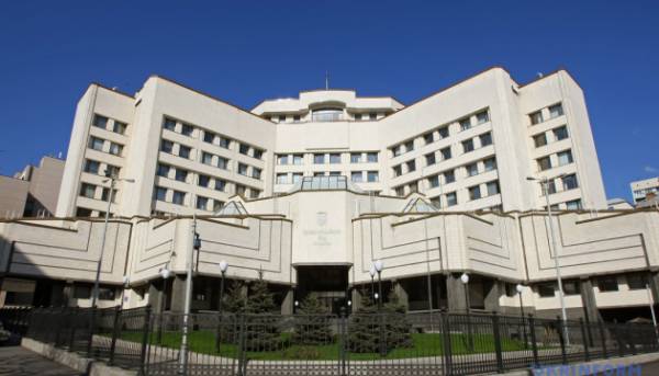 ПОРТАЛ новин 84 Судам тепер доведеться фінансово обґрунтовувати розмір застави – рішення Конституційного Суду України