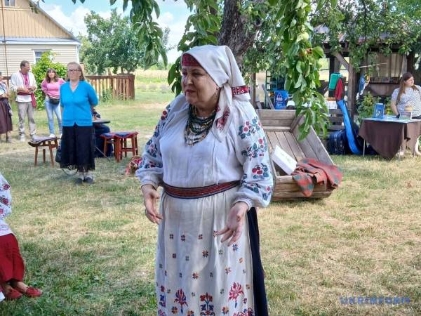 «Зажинки»: перші зібрані збіжжя відклали для різдвяного дідуха 28 «Зажинки»: перші зібрані збіжжя відклали для різдвяного дідуха 28