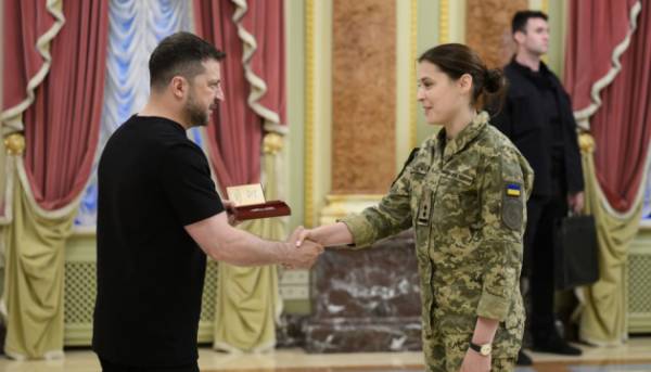 ПОРТАЛ новин 71 Перед Днем працівника охорони здоров’я Зеленський нагородив лікарів…