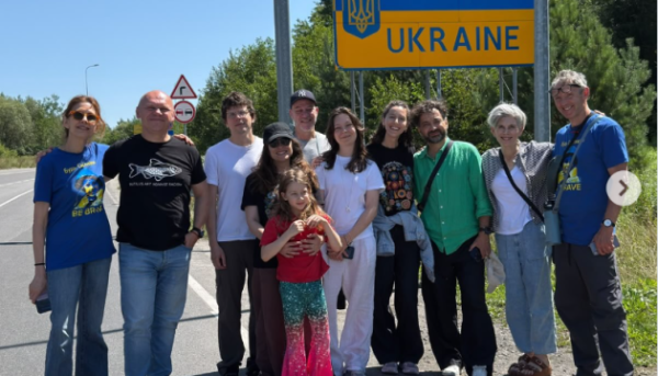 ПОРТАЛ новин 111 Американський актор Джессі Айзенберг прибув до України з…