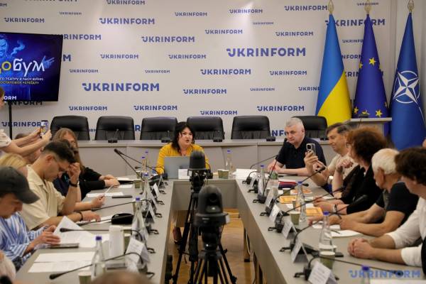 Які смисли сучасний театр черпає з «Енеїди»? Феномен «Енеїдобуму» під час війни 25