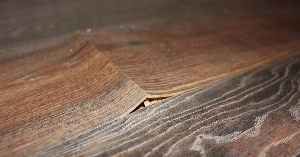 How to remove scratches on laminate without replacing the flooring: three simple methods How to remove scratches on laminate without replacing the flooring: three simple methods