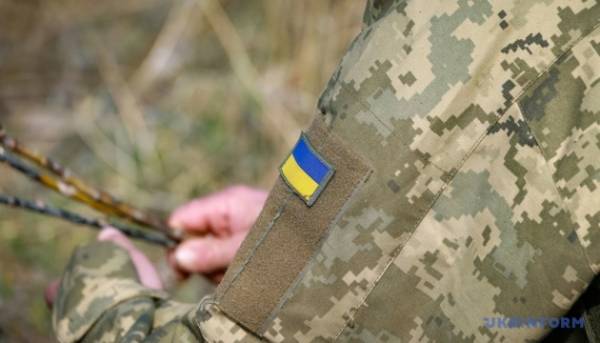 Відомство пояснило порядок нарахування військовослужбовцям 10 тисяч гривень додаткової винагороди