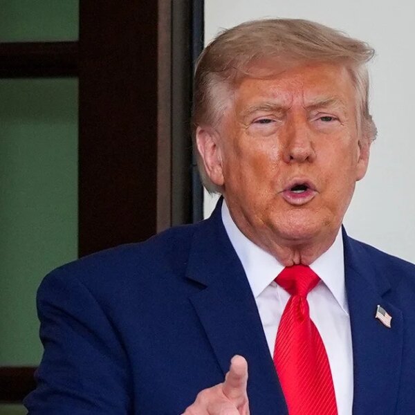 Трамп припинив військову операцію проти Ірану: деталі таємних переговорів у Тегерані