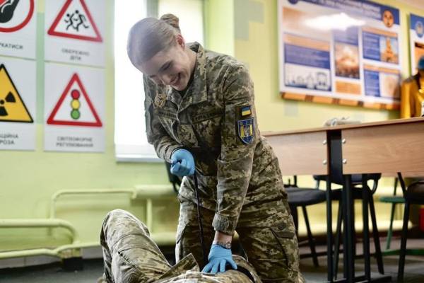 Національна гордість не виховується за одну навчальну годину 14 Національна гордість не виховується за одну навчальну годину 14