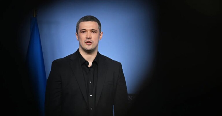 Зеленський запропонував Федорову "відповідну" посаду в уряді — заява глави держави 1 Зеленський запропонував Федорову "відповідну" посаду в уряді — заява глави держави 1