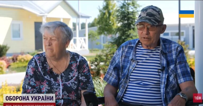 70-річну пару з Костянтинівки врятували, пробираючись 13 км під дронами з візком, що перевозив пораненого чоловіка. 1 70-річну пару з Костянтинівки врятували, пробираючись 13 км під дронами з візком, що перевозив пораненого чоловіка. 1